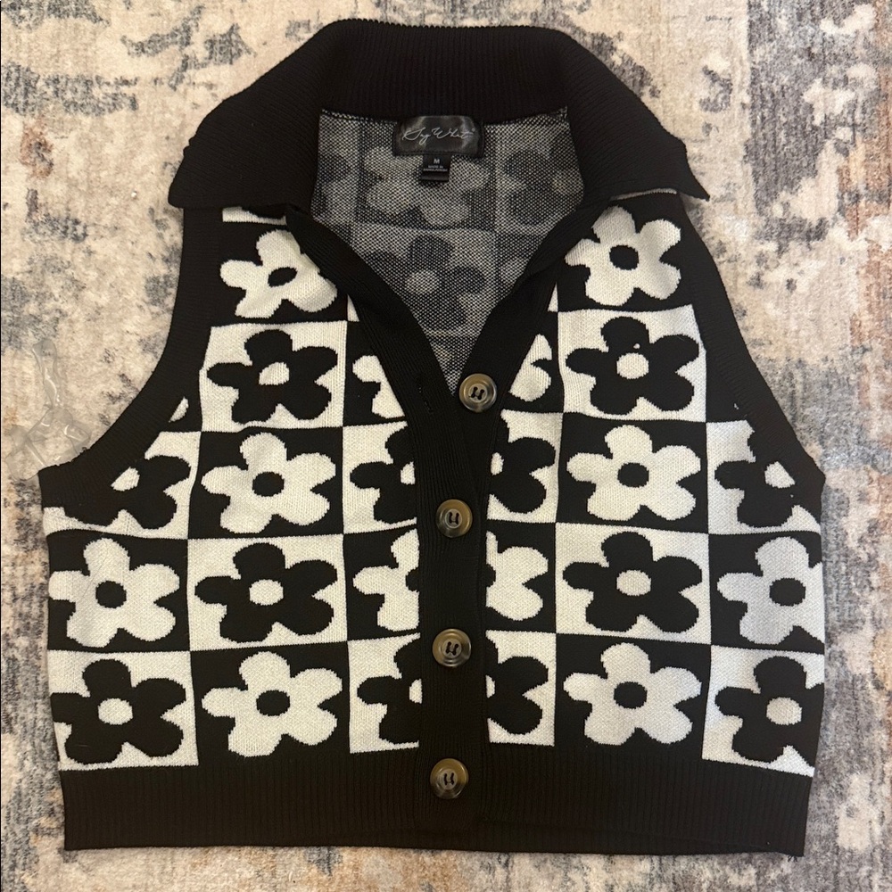 Say What? Monochrome Floral Button-Up Crop Top